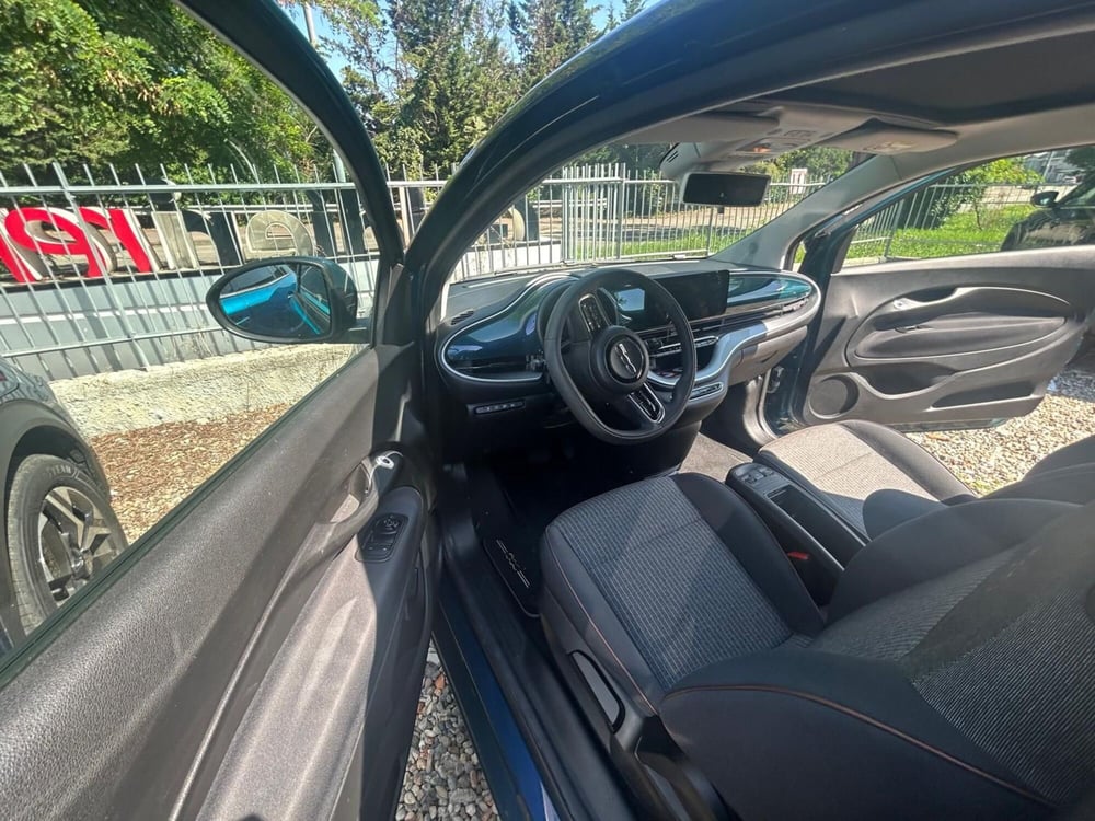 Fiat 500e Cabrio usata a Salerno (7)