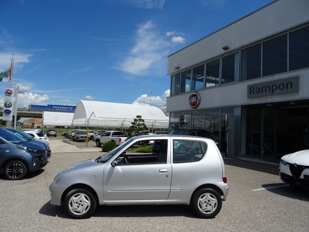 Fiat 600 usata a Venezia (2)