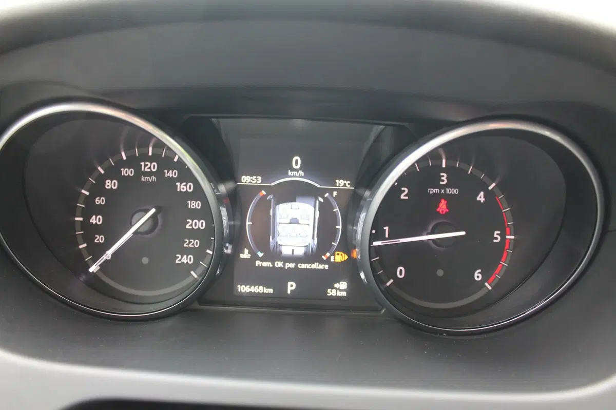 Land Rover Discovery Sport usata a Cuneo (9)