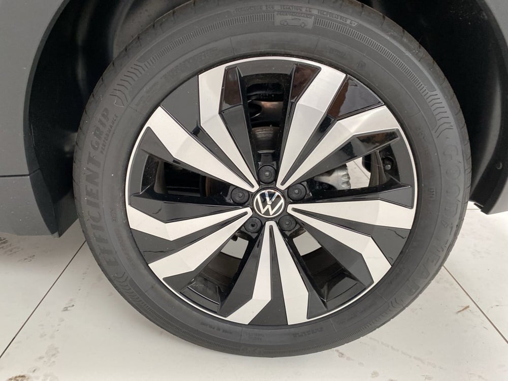 Volkswagen T-Cross nuova a Lodi (10)