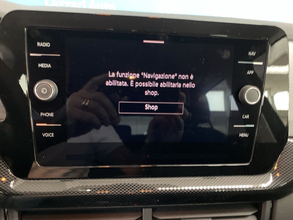 Volkswagen T-Cross nuova a Lodi (15)