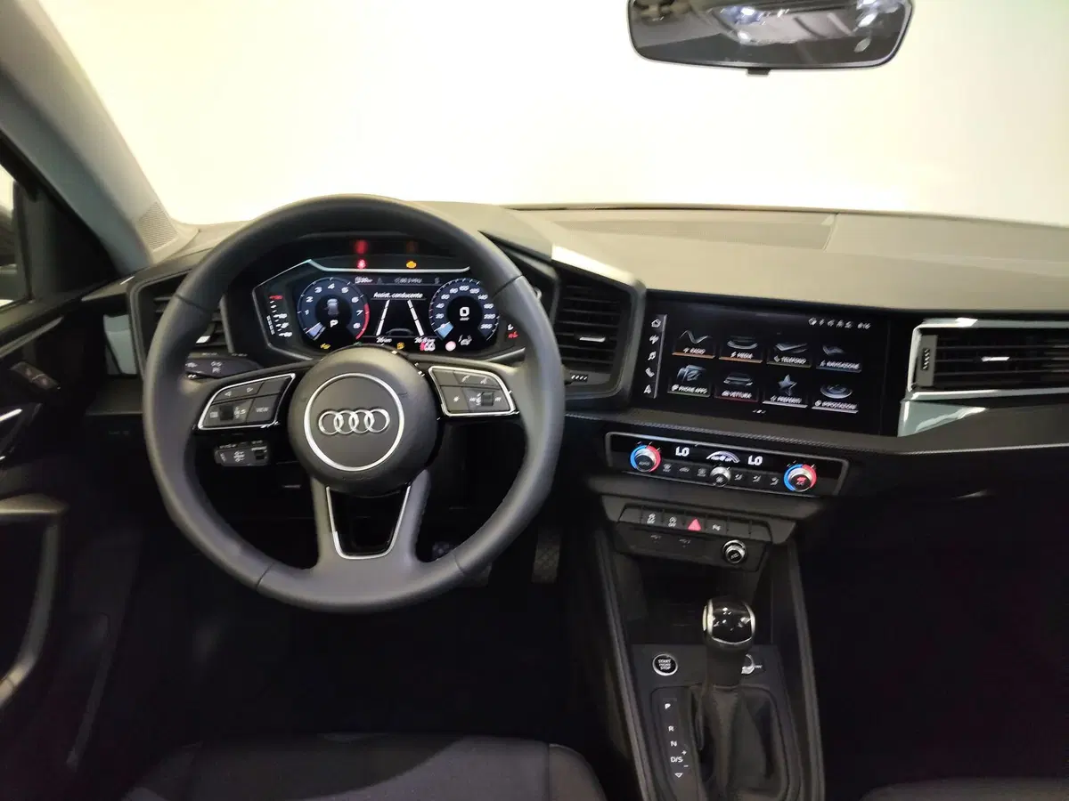 Audi A1 Sportback nuova a Modena (7)