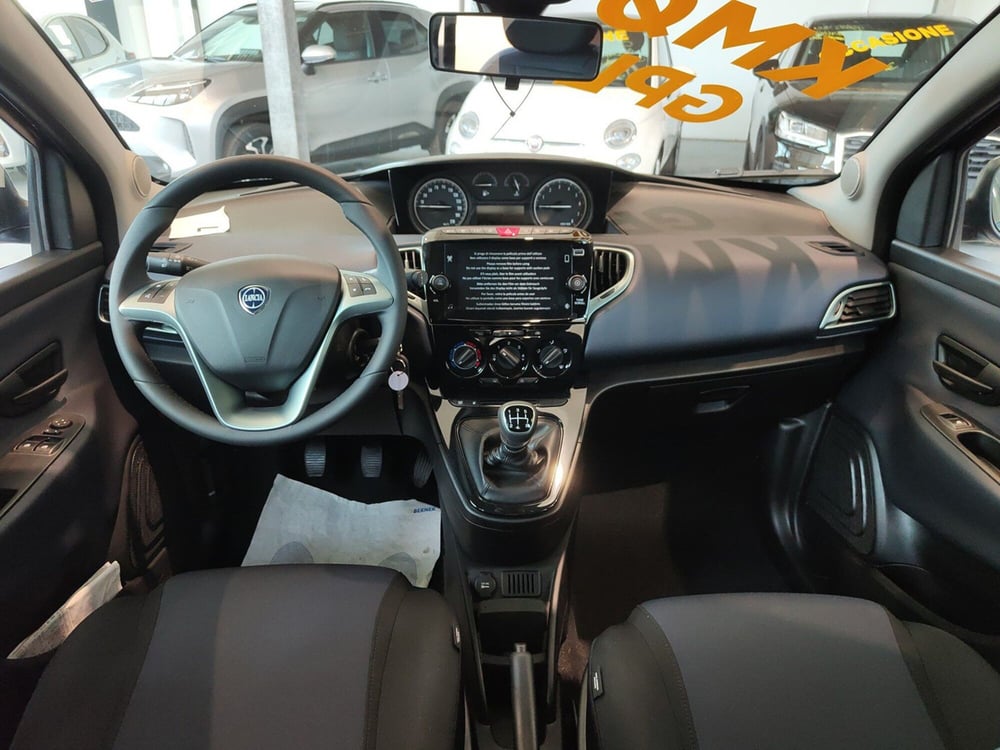 Lancia Ypsilon nuova a Torino (13)