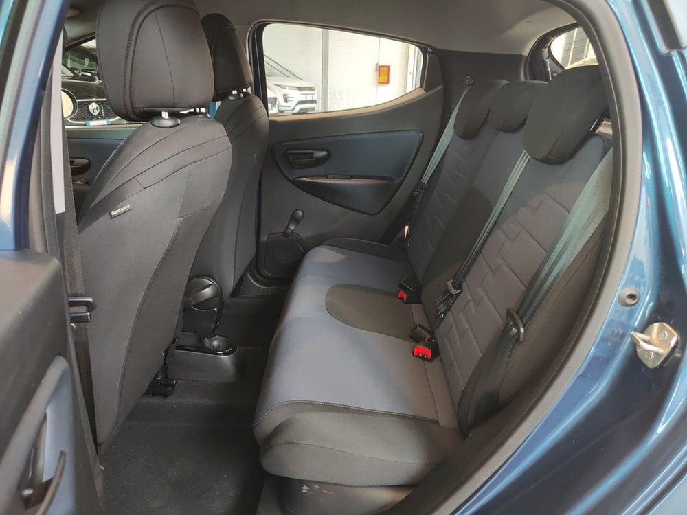 Lancia Ypsilon nuova a Torino (15)