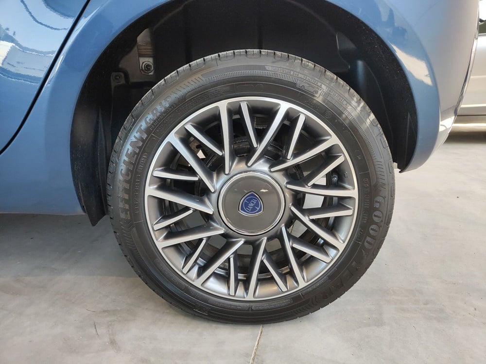 Lancia Ypsilon nuova a Torino (8)