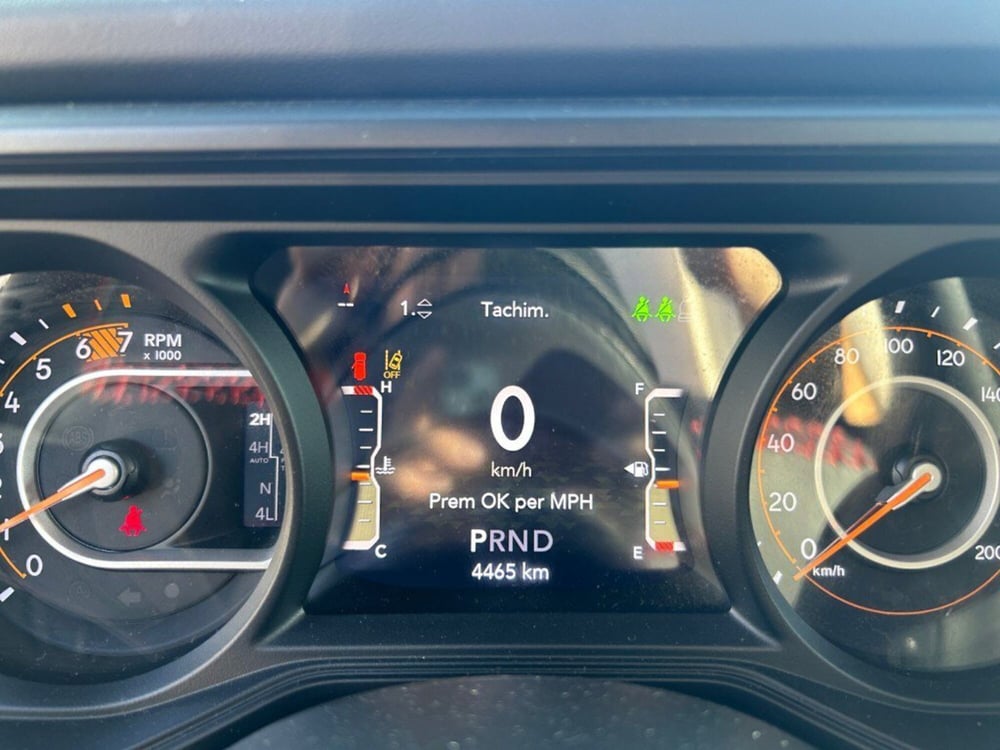 Jeep Wrangler Unlimited usata a Verona (16)