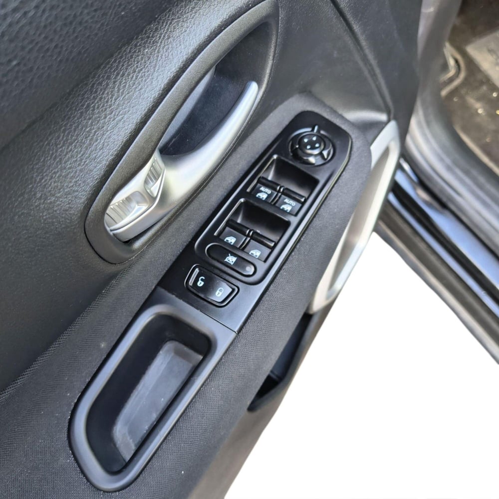 Jeep Renegade usata a Padova (14)