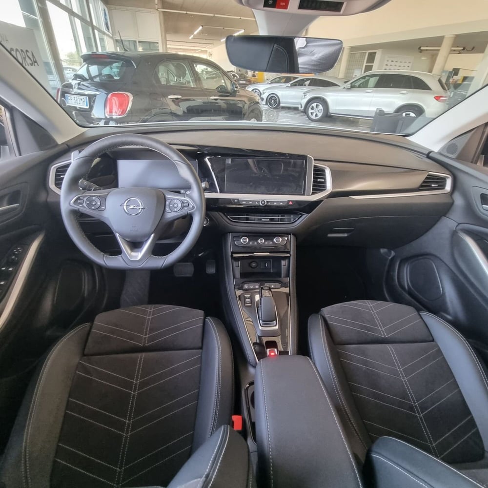 Opel Grandland usata a Padova (9)
