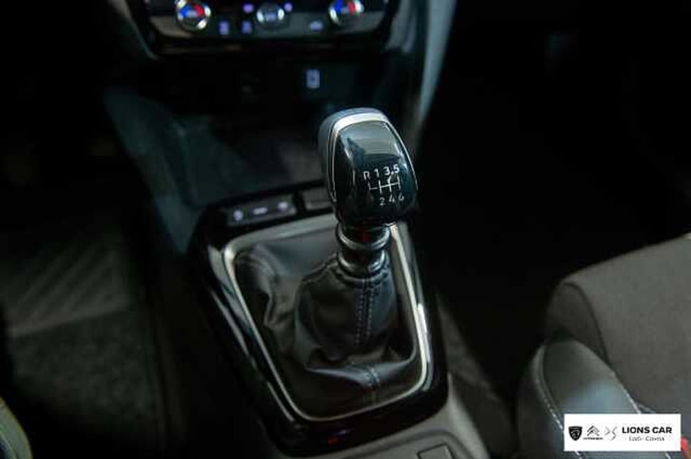 Opel Corsa nuova a Lodi (19)
