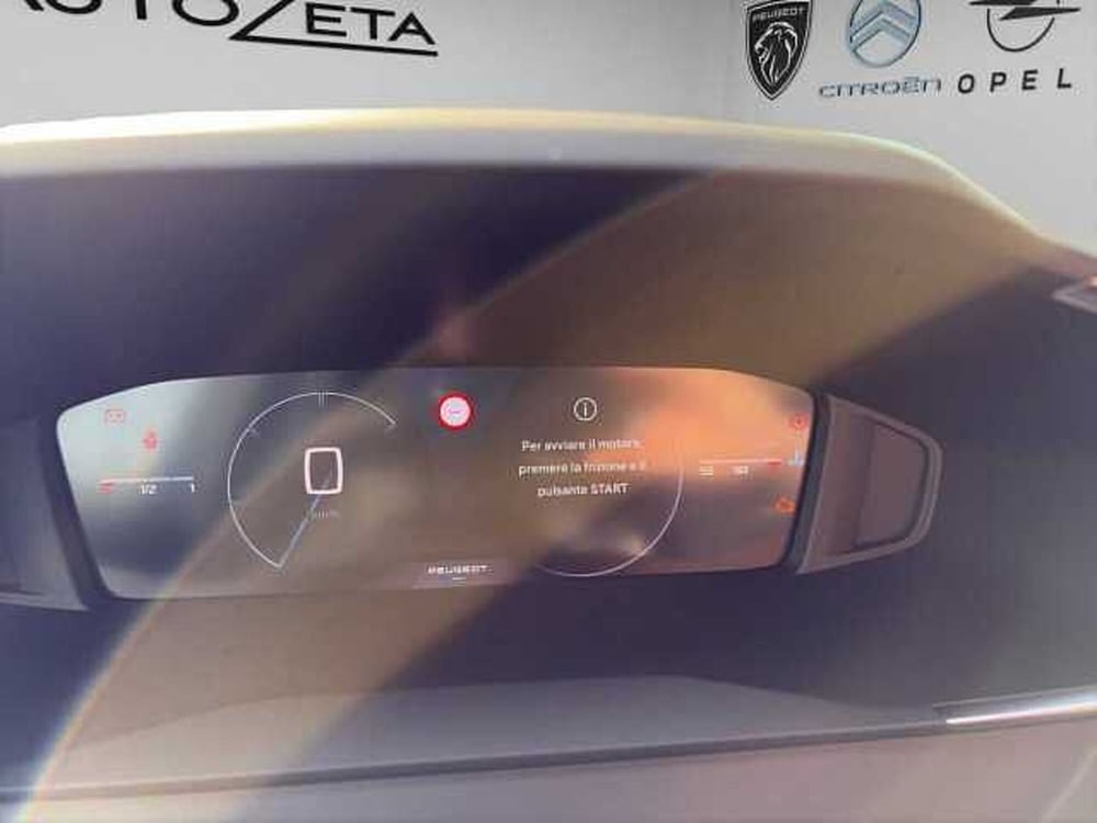 Peugeot 2008 nuova a Vibo Valentia (14)