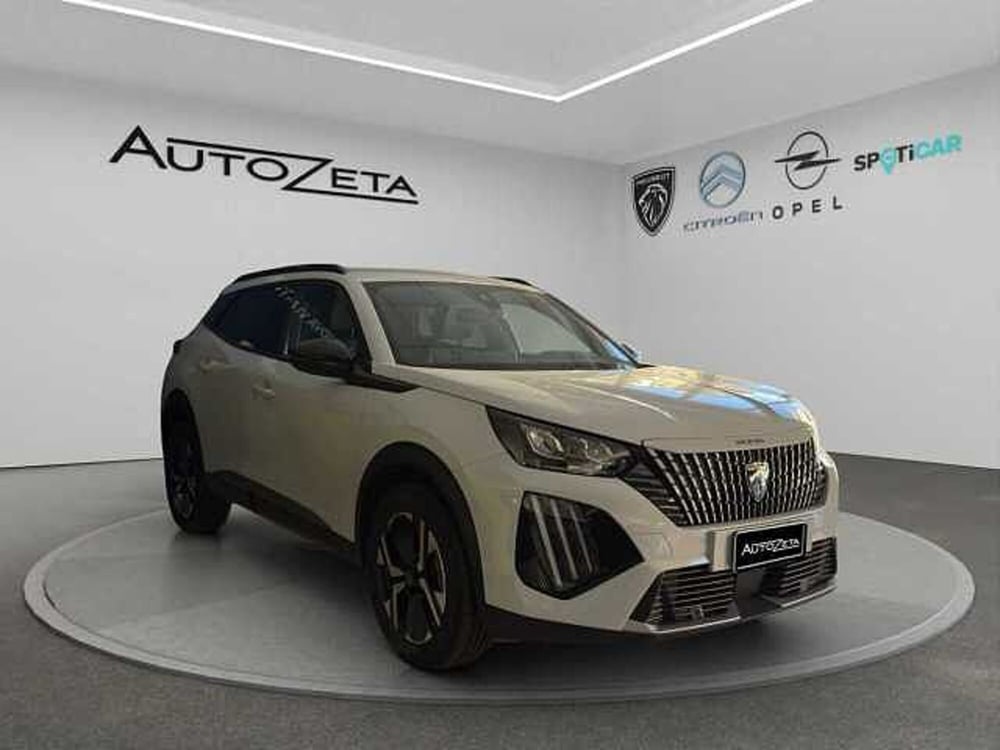 Peugeot 2008 nuova a Vibo Valentia (3)
