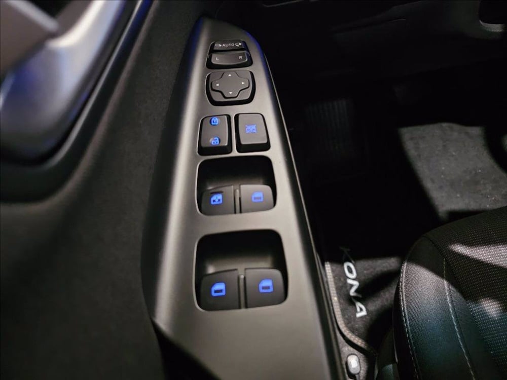 Hyundai Kona usata a Palermo (18)