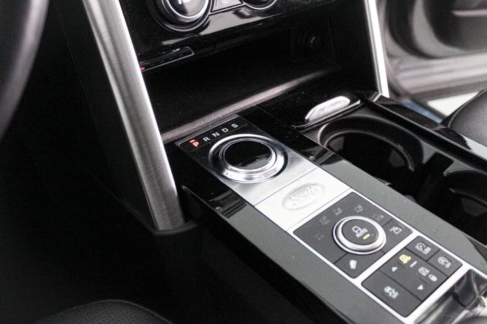 Land Rover Discovery usata a Novara (11)
