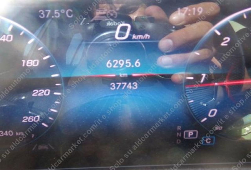 Mercedes-Benz CLA Shooting Brake usata a Lecce (6)