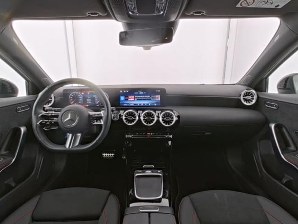 Mercedes-Benz Classe A usata a Milano (8)