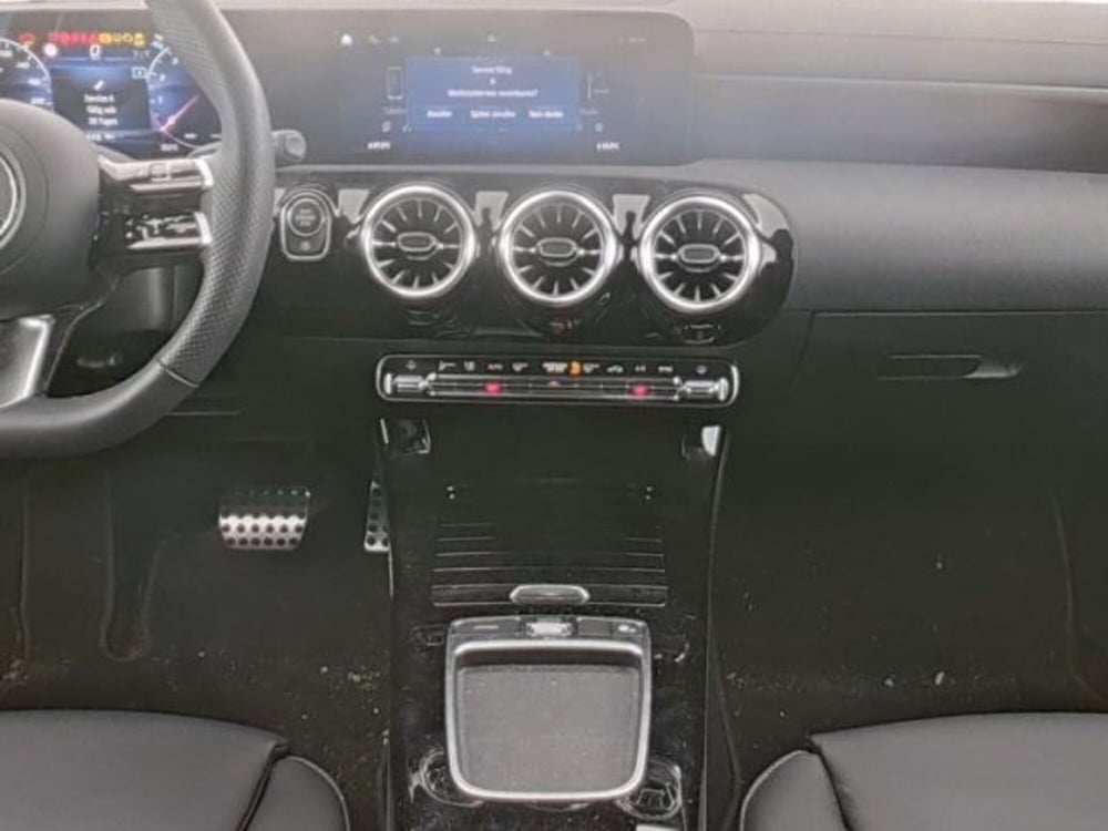 Mercedes-Benz CLA Shooting Brake usata a Milano (5)