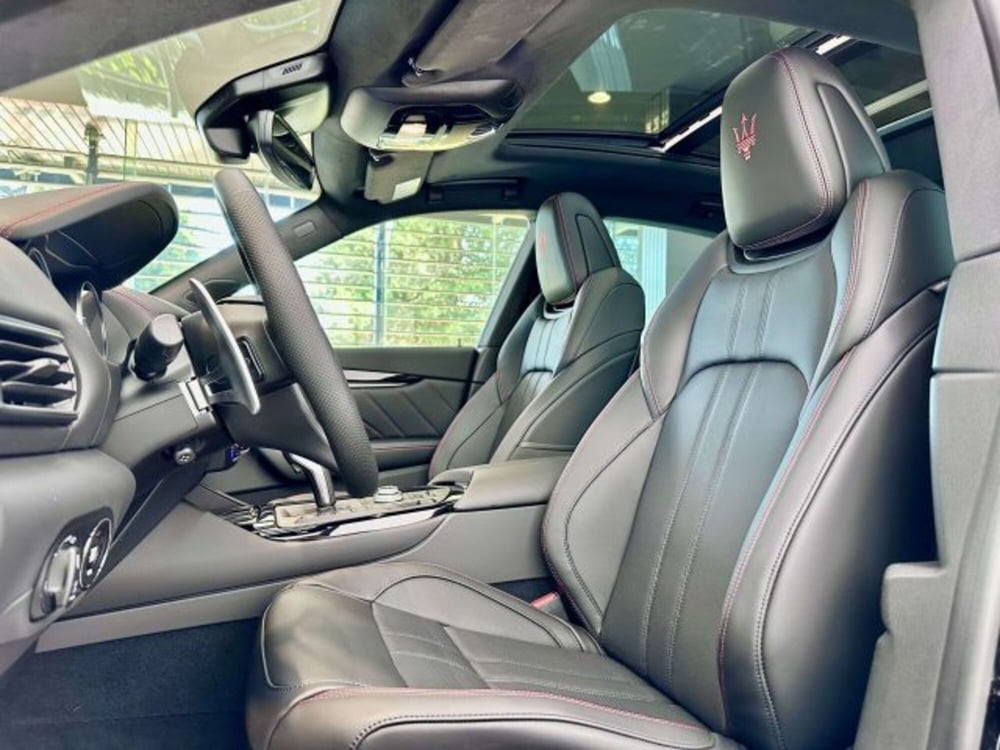 Maserati Levante nuova a Torino (10)