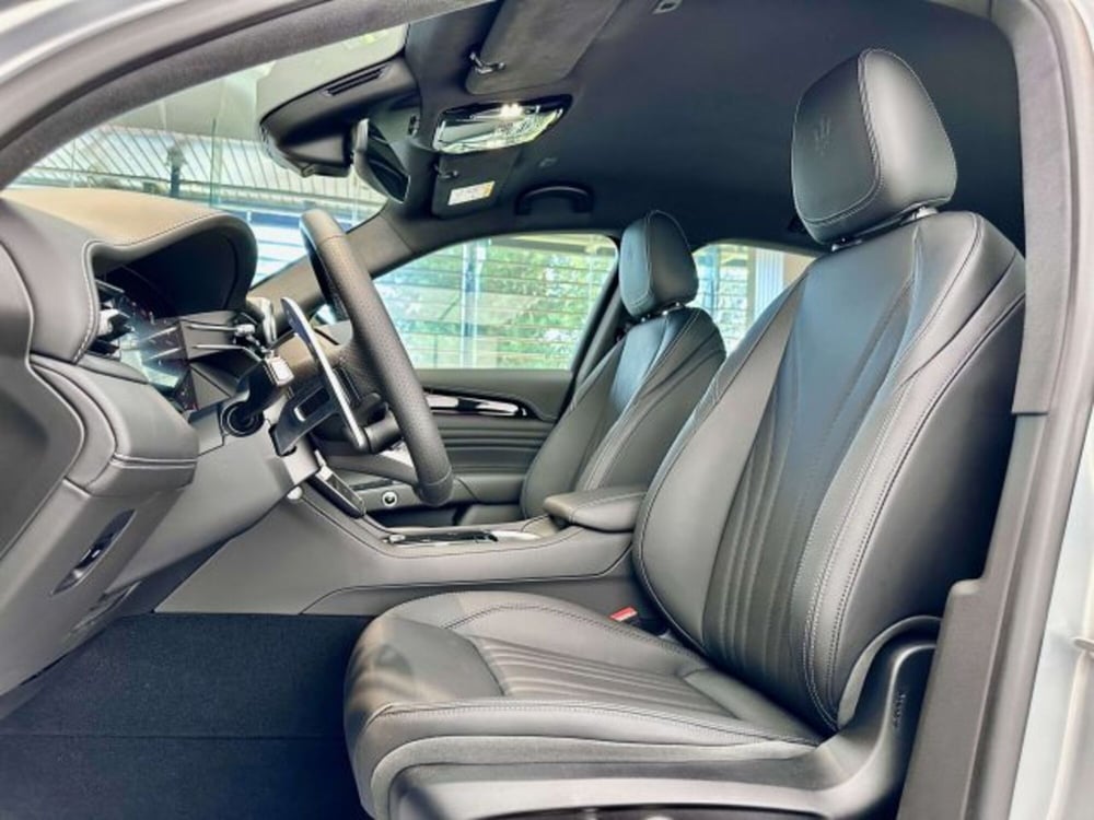 Maserati Grecale nuova a Torino (10)