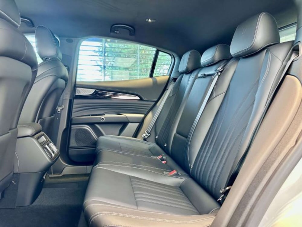 Maserati Grecale nuova a Torino (11)