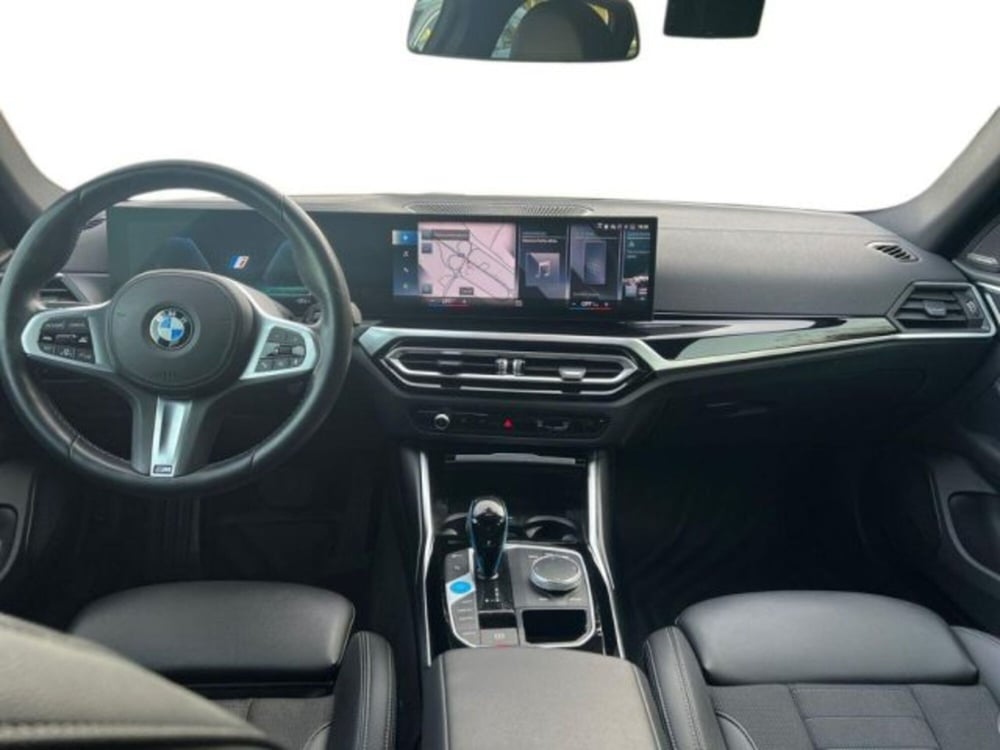 BMW i4 usata a Lecce (11)