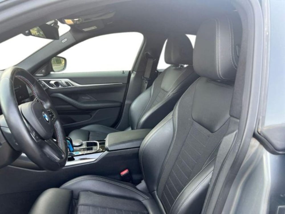 BMW i4 usata a Lecce (14)