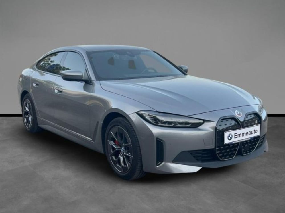 BMW i4 usata a Lecce (6)