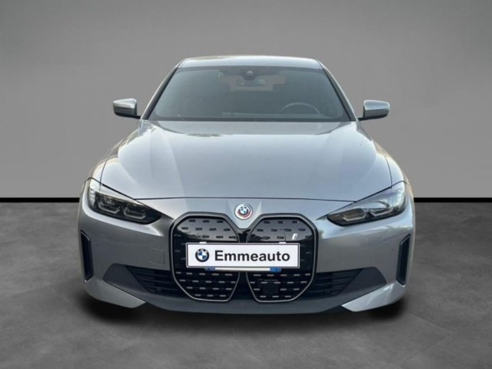 BMW i4 usata a Lecce (7)
