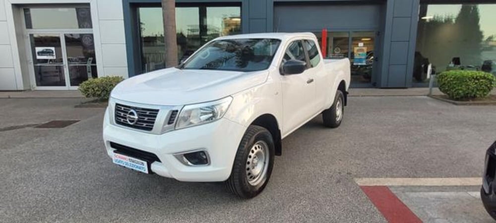 Nissan Navara usata a Napoli (2)