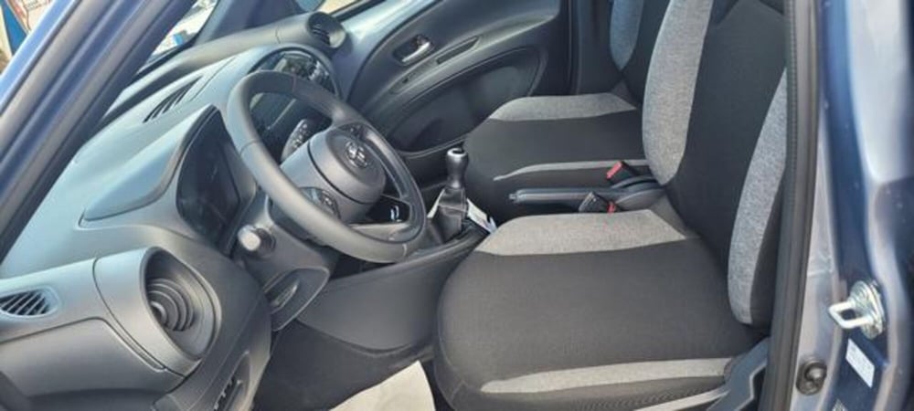 Toyota Aygo X usata a Napoli (6)