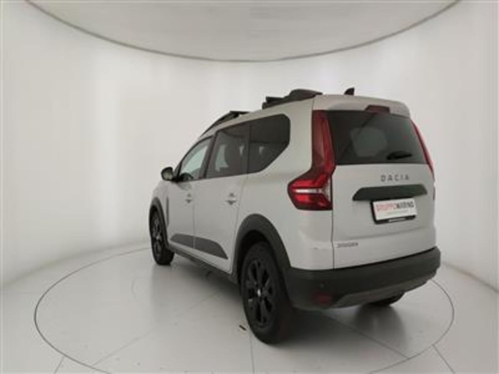 Dacia Jogger usata a Bari (5)