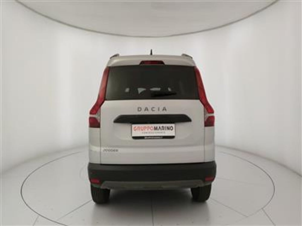 Dacia Jogger usata a Bari (6)