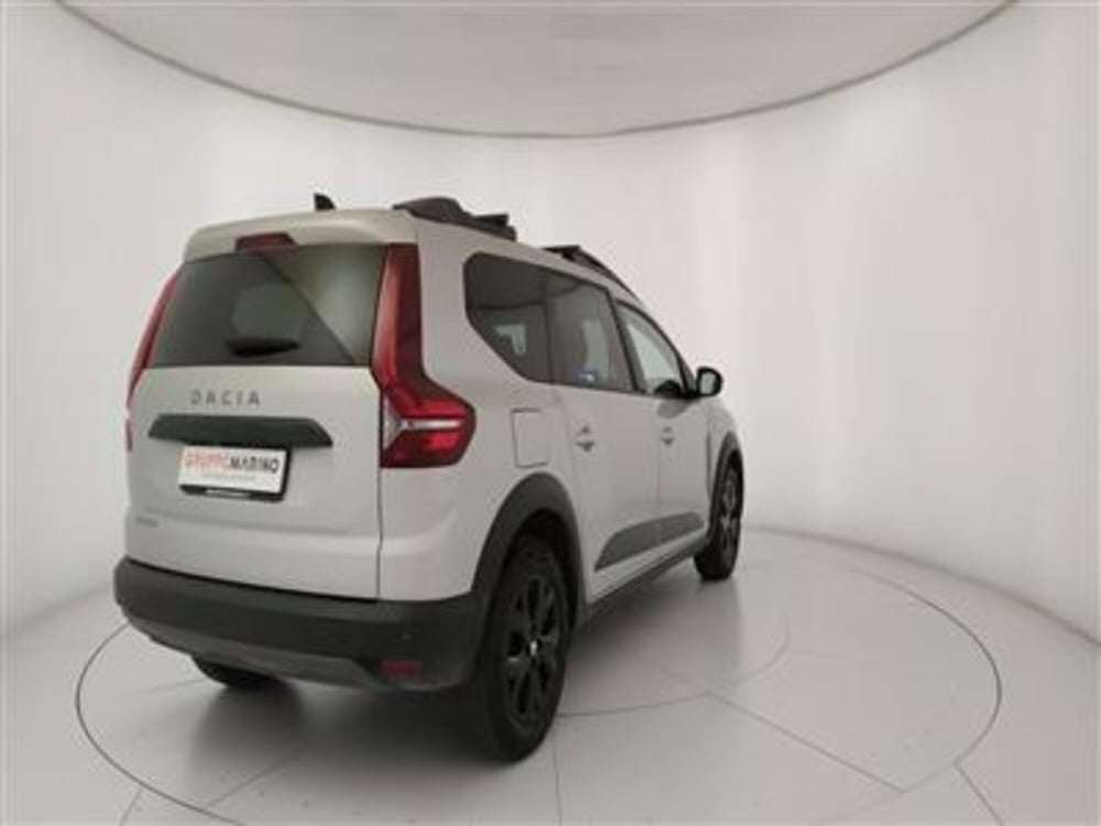 Dacia Jogger usata a Bari (7)