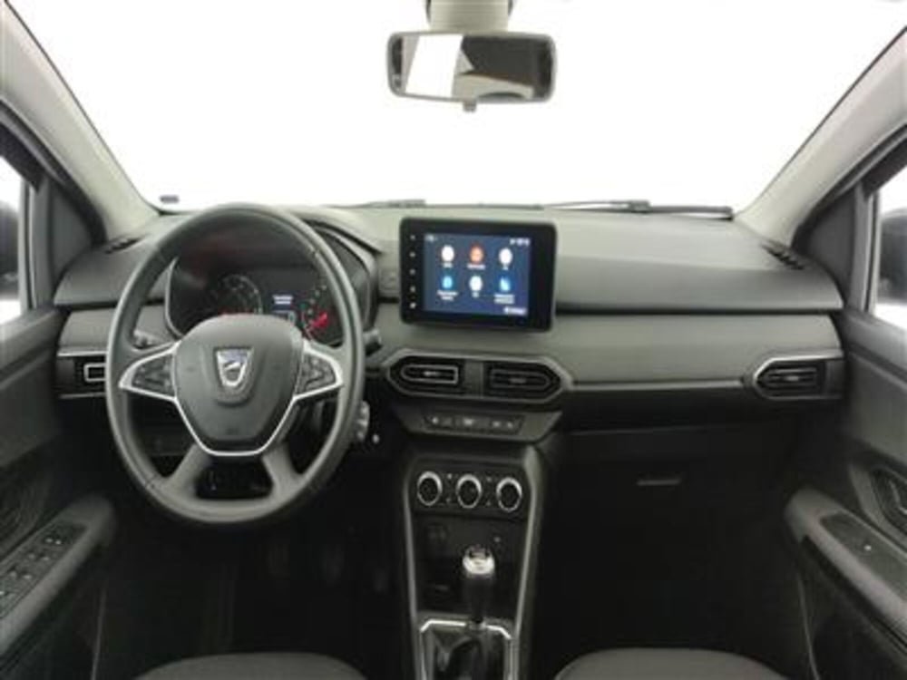 Dacia Jogger usata a Bari (15)