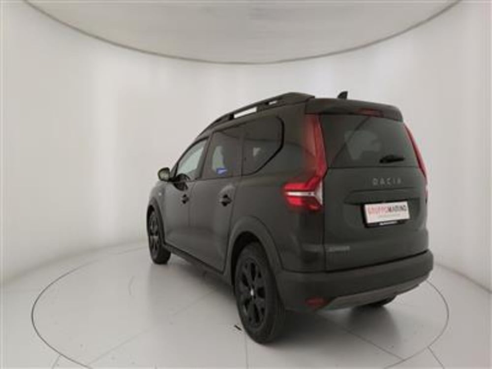 Dacia Jogger usata a Bari (5)