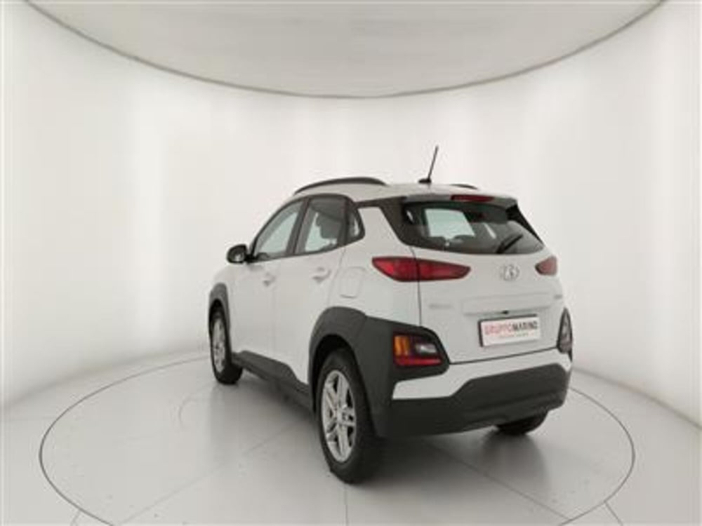 Hyundai Kona usata a Bari (5)