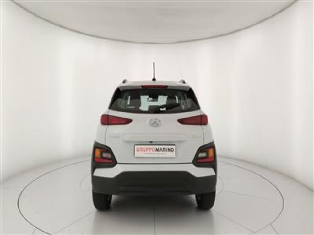 Hyundai Kona usata a Bari (6)