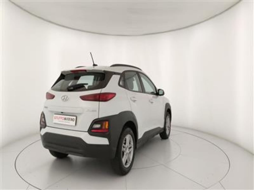 Hyundai Kona usata a Bari (7)