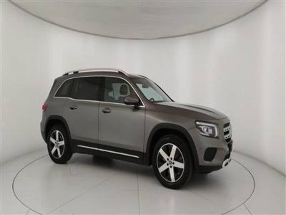 Mercedes-Benz GLB usata a Bari (10)