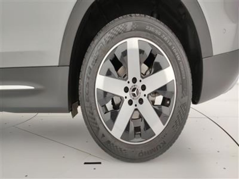 Mercedes-Benz GLB usata a Bari (12)