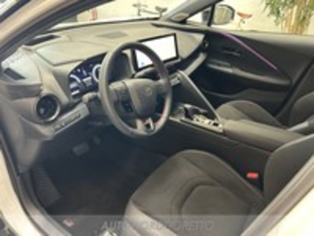 Toyota Toyota C-HR usata a Udine (11)