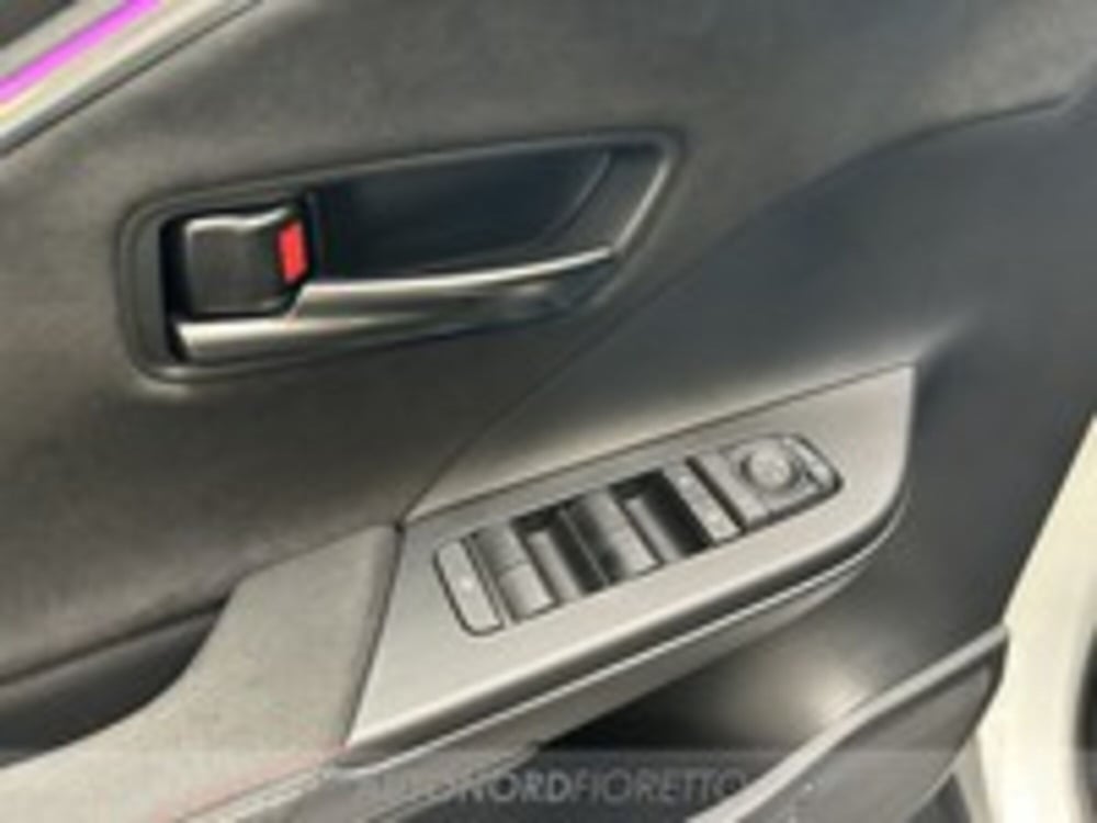 Toyota Toyota C-HR usata a Udine (14)