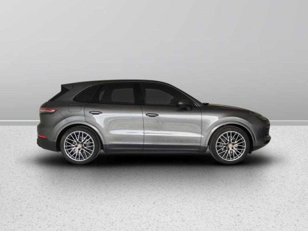 Porsche Cayenne usata a Teramo (7)