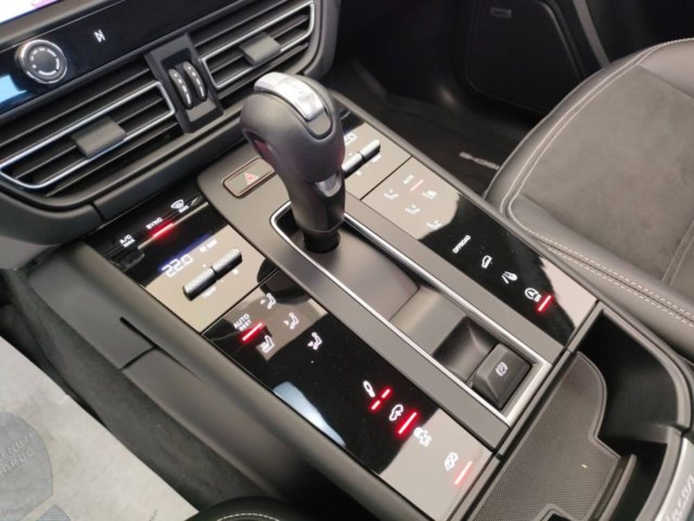 Porsche Macan usata a Teramo (11)