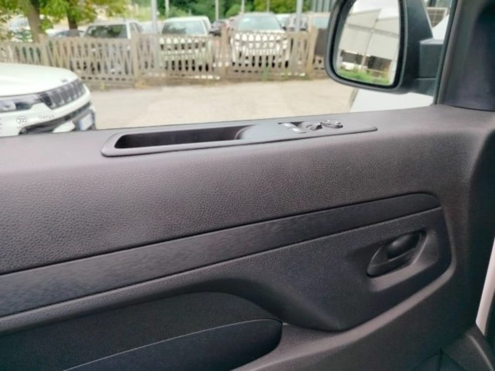 Opel Vivaro Furgone usata a Forlì-Cesena (18)