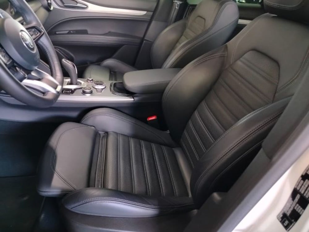 Alfa Romeo Stelvio usata a Forlì-Cesena (20)