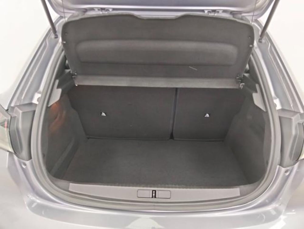 Peugeot 208 usata a Como (18)