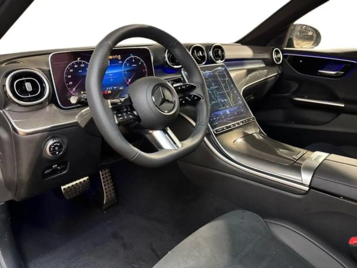Mercedes-Benz Classe C Station Wagon nuova a Bologna (11)