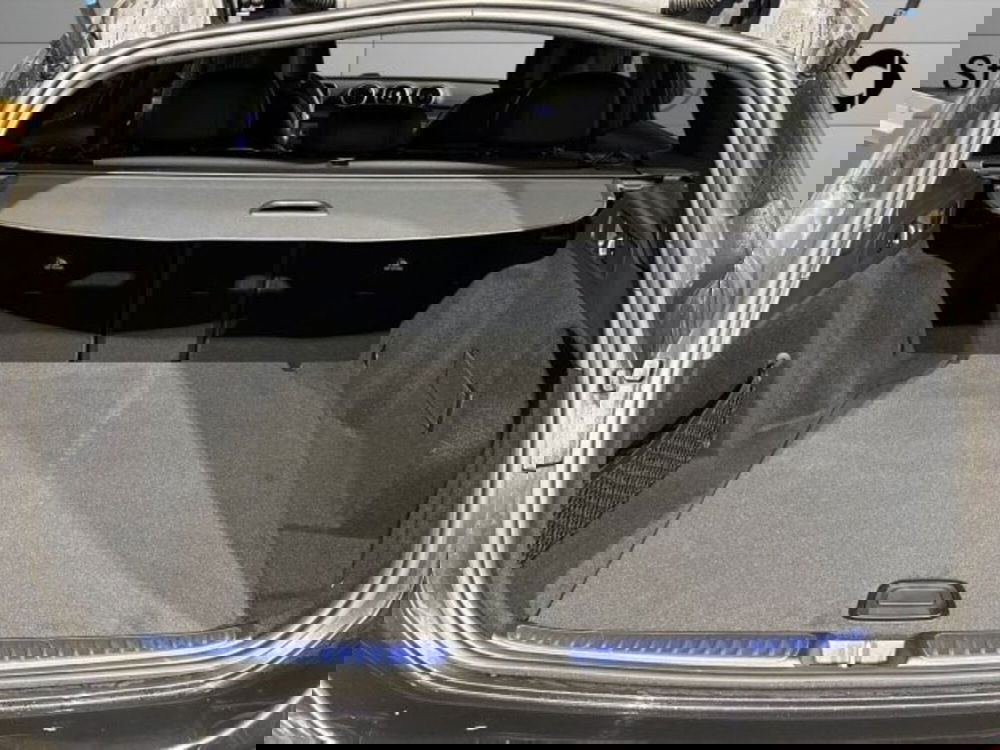 Mercedes-Benz Classe C Station Wagon nuova a Bologna (7)