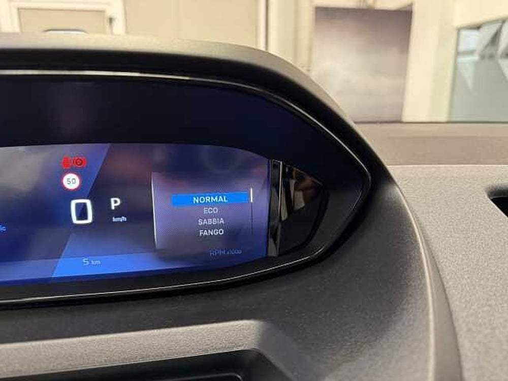 Peugeot Rifter nuova a Brescia (18)