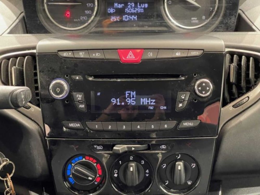 Lancia Ypsilon usata a Sondrio (13)